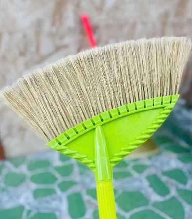 Chổi cước thường / Long- handled bruches charges