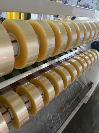 1 Cây Băng dính 47mm*60u, OPP 0.5kg