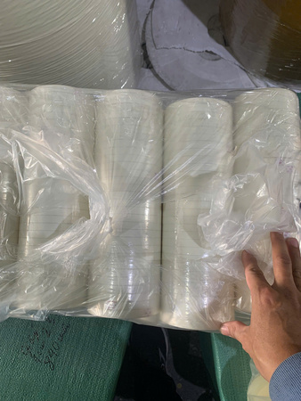 1 Cây băng dính 2 mặt,  1cm dài 7m (30 cuộn/ cây)