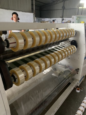 1 Cây Băng dính 47mm*60u, OPP 0.5kg